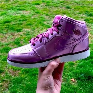 Retro Air Jordan 1 Mid SE Retro Pink women Sneaker